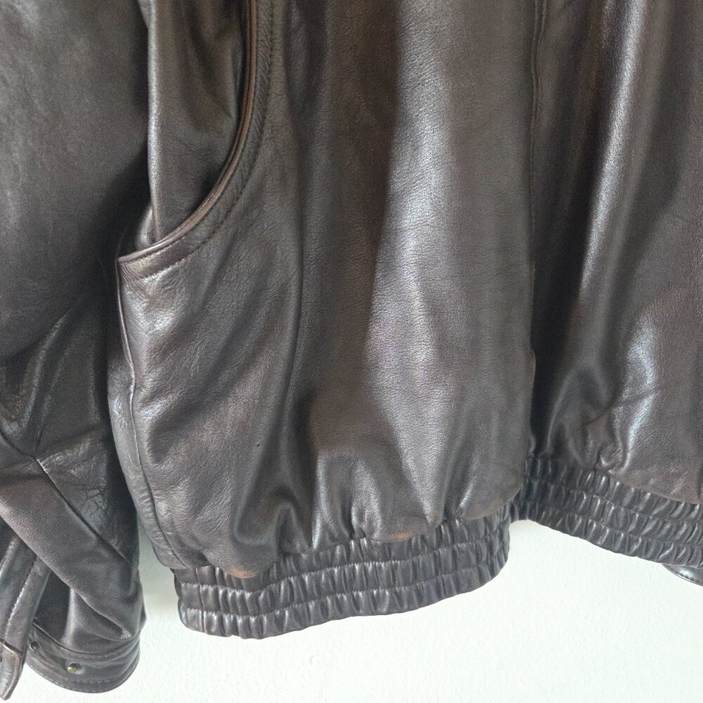 Banana Republic Vintage Leather Bomber Jacket made in Korea Size 40 - Picture 9 of 11